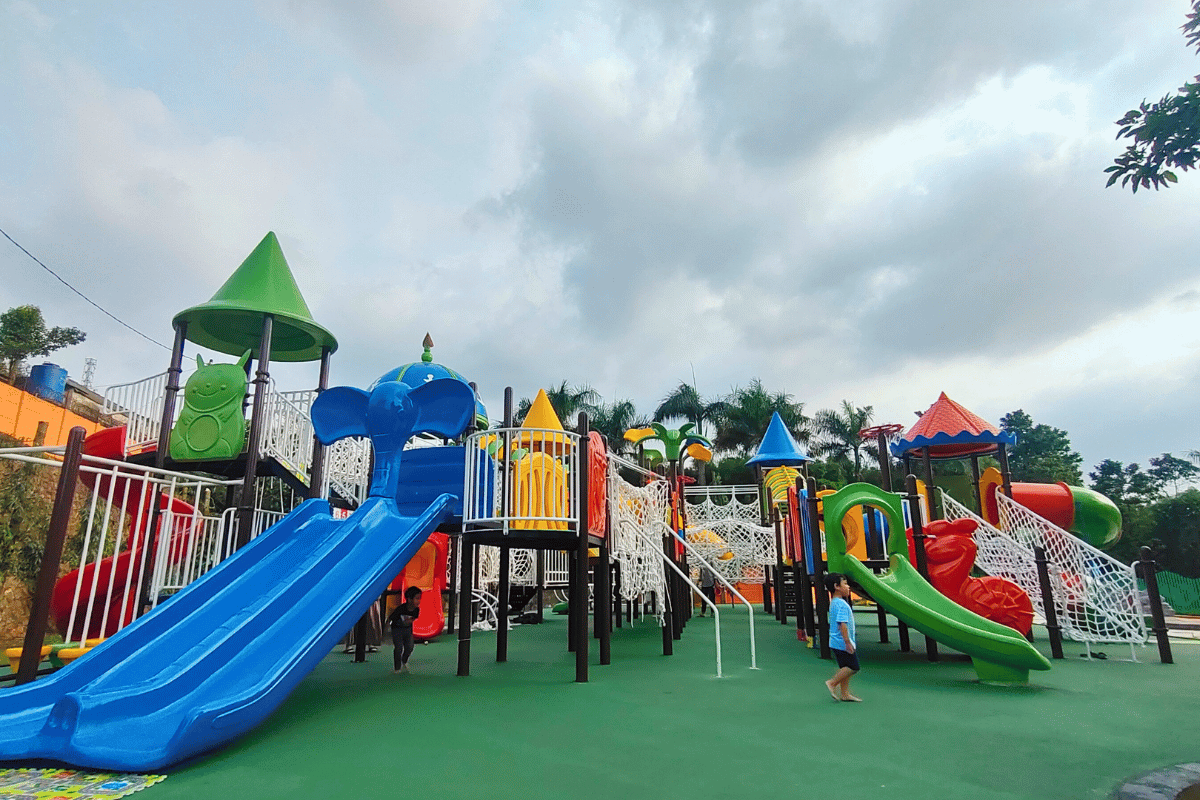 Giant Playground